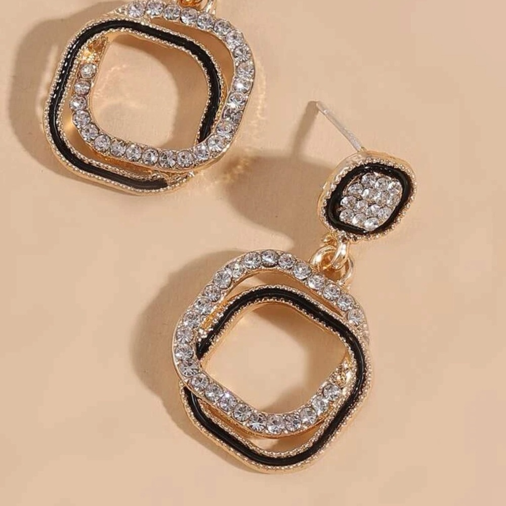 Rhinestone Decor Geometric Earrings - Picture 3 of 3
